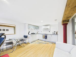 Kitchen- click for photo gallery